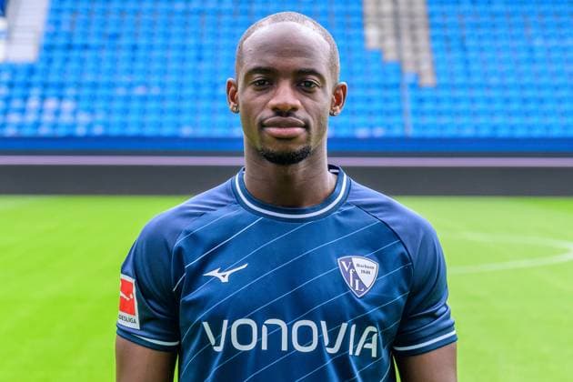 Christopher Antwi Adjei VfL Bochum 1 BL, portrait date 2023 2024 Bochum Vonovia Ruhrstadion North Rhine-Westphalia Germany Team2
