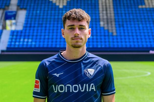 Luis Hartwig VfL Bochum 1 BL, portrait date 2023 2024 Bochum Vonovia Ruhrstadion North Rhine Westphalia Germany Team2
