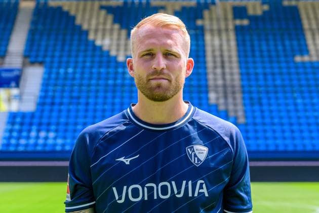 Philipp Hofmann VfL Bochum 1 BL, portrait date 2023 2024 Bochum Vonovia Ruhrstadion North Rhine Westphalia Germany Team2