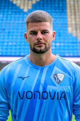 Niclas Tiede VfL Bochum 1 BL, portrait date 2023 2024 Bochum Vonovia Ruhrstadion North Rhine Westphalia Germany Team2