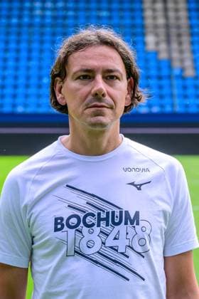 Sascha Zivanovic Physiotherapist VfL Bochum VfL Bochum 1 BL, Porträttermin 2023 2024 Bochum Vonovia Ruhrstadion North Rhine Westphalia Germany Team2