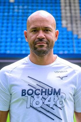 Dennis Sarteh physiotherapist VfL Bochum VfL Bochum 1 BL, portrait date 2023 2024 Bochum Vonovia Ruhrstadion North Rhine Westphalia Germany Team2