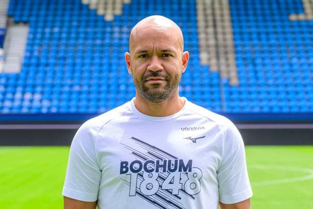 Dennis Sarteh physiotherapist VfL Bochum VfL Bochum 1 BL, portrait date 2023 2024 Bochum Vonovia Ruhrstadion North Rhine Westphalia Germany Team2