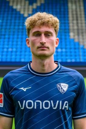 Patrick Osterhage VfL Bochum 1 BL, portrait date 2023 2024 Bochum Vonovia Ruhrstadion North Rhine Westphalia Germany Team2