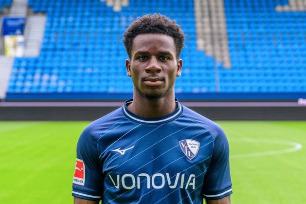 Jordi Osei Tutu VfL Bochum 1 BL, portrait date 2023 2024 Bochum Vonovia Ruhrstadion North Rhine Westphalia Germany Team2