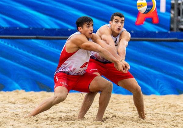 Sport Themen der Woche KW31 Sport Bilder des Tages Beach volleyball, Beachvolleyball - CEV EuroBeachVolley 2023 VIENNA,AUSTRIA,05.AUG.23 - BEACH VOLLEYBALL - CEV, European Beach Volleyball Championships. Image shows Luis Javier Bello and Joaquin Bello (ENG).  GEPAxpictures xEdgarxEisner