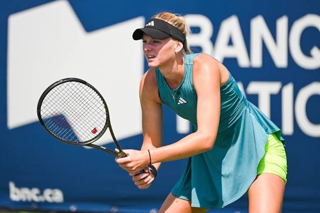 MONTREAL, QC - AUGUST 05: Ashlyn Krueger (USA) waits for service during the qualifying round match at WTA, Tennis Damen National Bank Open on August 05, 2023 at IGA Stadium in Montreal, QC (Photo by David Kirouac Icon Sportswire) TENNIS: AUG 05 National Bank Open EDITORIAL USE ONLY Icon230805008