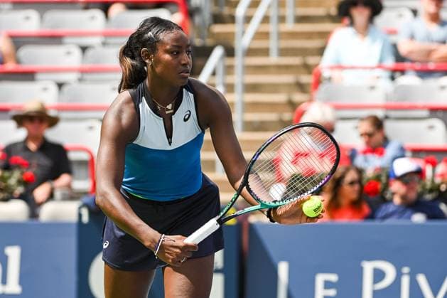 MONTREAL, QC - AUGUST 05: Alycia Parks (USA) serves the ball during the qualifying round match at WTA, Tennis Damen National Bank Open on August 05, 2023 at IGA Stadium in Montreal, QC (Photo by David Kirouac Icon Sportswire) TENNIS: AUG 05 National Bank Open EDITORIAL USE ONLY Icon230805034