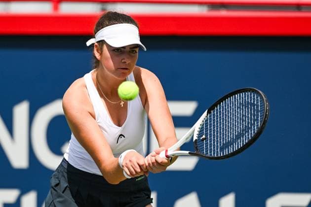 MONTREAL, QC - AUGUST 05: Marina Stakusic (CAN) returns the ball during the qualifying round match at WTA, Tennis Damen National Bank Open on August 05, 2023 at IGA Stadium in Montreal, QC (Photo by David Kirouac Icon Sportswire) TENNIS: AUG 05 National Bank Open EDITORIAL USE ONLY Icon230805035