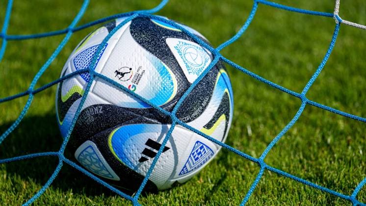 A ball of the brand adidas Oceaunz Pro, Competition Ball shows the logo of the league and is in the goal, in the net, behind the goal net, league logo, ball sponsor, league sponsor, sponsor, official match ball, official match ball, symbol photo, symbol image, symbol, action, action, game scene, 05 08 2023, Sankt Leon Rot Germany , Football, Women, Training Kickoff TSG 1899 Hoffenheim, 05 08 2023, Sankt Leon Rot Germany , Football, Women, Training Kickoff TSG 1899 Hoffenheim, DFB DFL REGULATES PROHIBIT ANY USE OF PHOTOGRAPHS AS IMAGE SEQUENCES AND OR QUASI VIDEO xozx