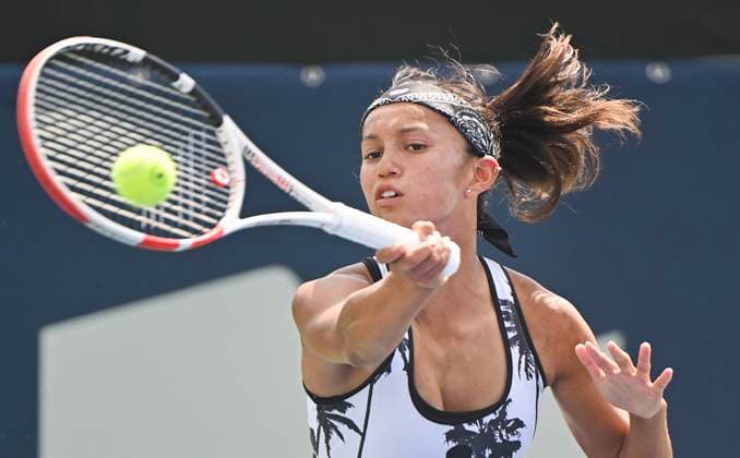 August 5, 2023, Montreal, PQ, Canada: Bianca Fernandez, from Canada, returns the ball to Lesia Tsurenko, from Ukraine, during their qualifying match at the National Bank Open tennis tournament in Montreal, Saturday, August 5, 2023. Bianca Fernandez, Lesia Tsurenko, - ZUMAc35_ 20230805_zaf_c35_019 Copyright: xGrahamxHughesx