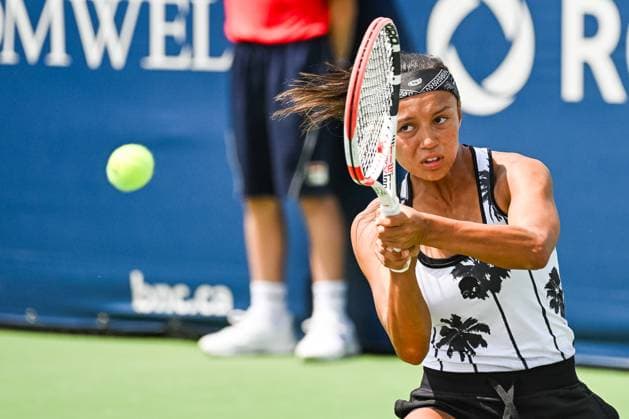 MONTREAL, QC - AUGUST 05: Bianca Fernandez (CAN) returns the ball during the qualifying round match at WTA, Tennis Damen National Bank Open on August 05, 2023 at IGA Stadium in Montreal, QC (Photo by David Kirouac Icon Sportswire) TENNIS: AUG 05 National Bank Open EDITORIAL USE ONLY Icon230805072