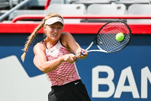 MONTREAL, QC - AUGUST 05: Elvina Kalieva (USA) returns the ball during the qualifying round match at WTA, Tennis Damen National Bank Open on August 05, 2023 at IGA Stadium in Montreal, QC (Photo by David Kirouac Icon Sportswire) TENNIS: AUG 05 National Bank Open EDITORIAL USE ONLY Icon230805091