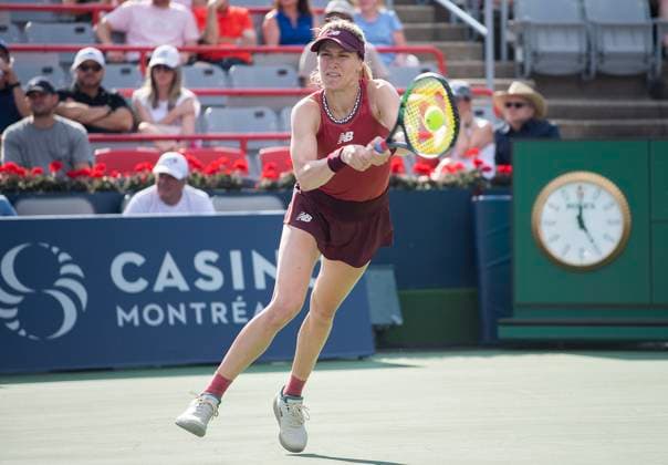 August 5, 2023, Montreal, PQ, Canada: Eugenie Bouchard, from Canada, plays a shot to Danielle Collins, from the United States, during their qualifying match at the National Bank Open tennis tournament in Montreal, Saturday, August 5, 2023. Danielle Collins, Eugenie Bouchard, - ZUMAc35_ 20230805_zaf_c35_048 Copyright: xGrahamxHughesx