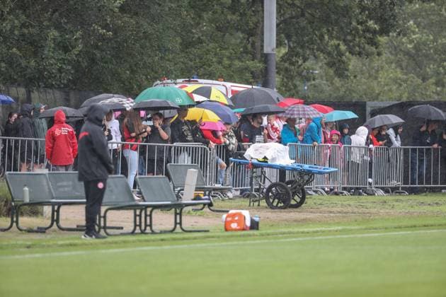 the spectators, in the rain GER, Eintracht Frankfurt vs 1 FC Nuernberg, 1 Frauen Bundesliga, Testspiel, Spielzeit 2023 24, 06 08 2023, GER, Eintracht Frankfurt vs 1 FC Nuernberg, 1 Frauen Bundesliga, Testspiel, Spielzeit 2023 24, Frankfurt Copyright: xEibner-Pressefoto UlrichxScherbaumx EP_USM