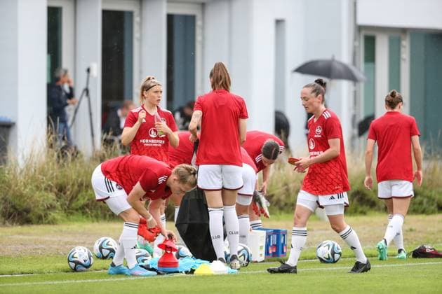 the players from 1 FC Nuernberg, GER, Eintracht Frankfurt vs 1 FC Nuernberg, 1 Frauen Bundesliga, Testspiel, Spielzeit 2023 24, 06 08 2023, GER, Eintracht Frankfurt vs 1 FC Nuernberg, 1 Frauen Bundesliga, Testspiel, Spielzeit 2023 24, Frankfurt Copyright: xEibner-Pressefoto UlrichxScherbaumx EP_USM