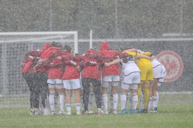 the players of 1 FC Nuernberg, before the match, GER, Eintracht Frankfurt vs 1 FC Nuernberg, 1 Frauen Bundesliga, Testspiel, Spielzeit 2023 24, 06 08 2023, GER, Eintracht Frankfurt vs 1 FC Nuernberg, 1 Frauen Bundesliga, Testspiel, Spielzeit 2023 24, Frankfurt Copyright: xEibner-Pressefoto UlrichxScherbaumx EP_USM