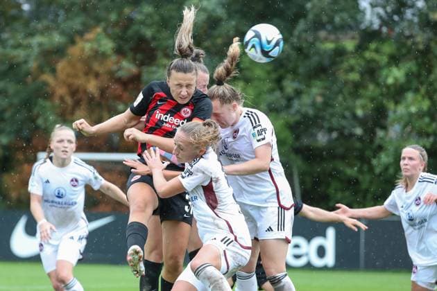 Tanja Pawollek Eintracht Frankfurt, 31 , Madeleine Steck 1 FC Nuernberg, 28 , GER, Eintracht Frankfurt vs 1 FC Nuernberg, 1 Womens Bundesliga, Test Match, Season 2023 24, 06 08 2023, GER, Eintracht Frankfurt vs 1 FC Nuernberg, 1 Womens Bundesliga, Test Match, Season 2023 24, Frankfurt Copyright: xEibner-Pressefoto UlrichxScherbaumx EP_USM