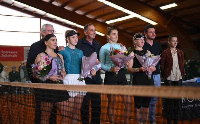 Tennis ITF Tour Ladies Open Hechingen 2023 06 08 2023 Decorative picture, doubles final has to be moved indoors due to rain Award ceremony Ekaterine Gorgodze GEO , Katharina Hobgarski GER , Tournament Director Thomas Buerkle, LinaGjorcheska MAZ and Alena Fomina Klotz v l, RUS