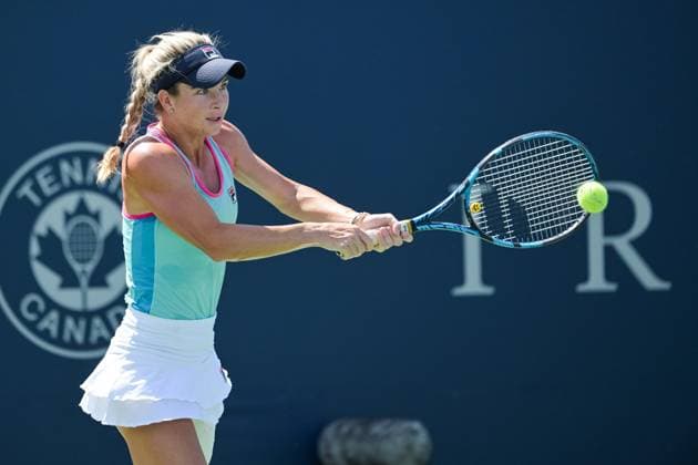 MONTREAL, QC - AUGUST 06: Elizabeth Mandlik (USA) returns the ball during a qualifying round match at WTA, Tennis Damen National Bank Open on August 06, 2023 at IGA Stadium in Montreal, QC (Photo by David Kirouac Icon Sportswire) TENNIS: AUG 06 National Bank Open EDITORIAL USE ONLY Icon230806032