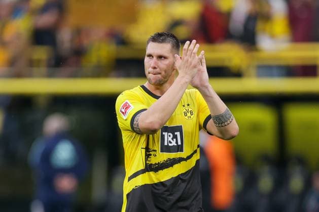06.08.2023, Fussball, Saison 2023 2024, Testspiel Borussia Dortmund - Ajax Amsterdam, Niklas Süle (Borussia Dortmund), Dortmund Signal Iduna PArk NRW Deutschland xRHR-FOTO DEx *** 06 08 2023, football, season 2023 2024, test match Borussia Dortmund Ajax Amsterdam, Niklas Süle Borussia Dortmund , Dortmund Signal Iduna PArk NRW Germany xRHR PHOTO DEx Copyright: DennisxEwert RHR-FOTOx RHR-FOTO DE
