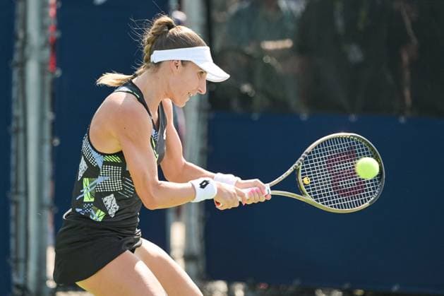 MONTREAL, QC - AUGUST 06: Marina Bassols Ribera (ESP) returns the ball during a qualifying round match at WTA, Tennis Damen National Bank Open on August 06, 2023 at IGA Stadium in Montreal, QC (Photo by David Kirouac Icon Sportswire) TENNIS: AUG 06 National Bank Open EDITORIAL USE ONLY Icon230806090