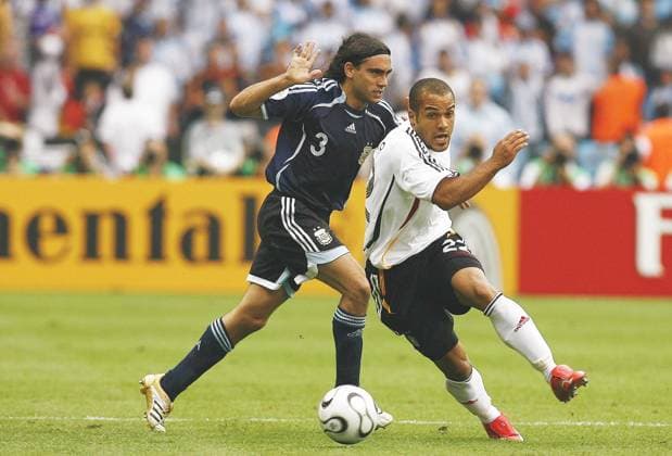 World Cup 2006-Quarter final, Germany vs Argentina Germany s David Odonkor and Argentina s Juan Pablo Sorin battle for the ball during the FIFA World Cup, WM, Weltmeisterschaft, Fussball 2006, quarter final, Germany vs Argentina, in Berlin, Germany, on June 30, 2006. The game ended in draw 1-1 and Germany won (4-2) in a penalty-kick shootout. Photo by Christian Liewig ABACAPRESS.COM Berlin Germany  Copyright: xLiewigxChristian ABACAx 101125_15 LiewigxChristian ABACAx 101125_15
