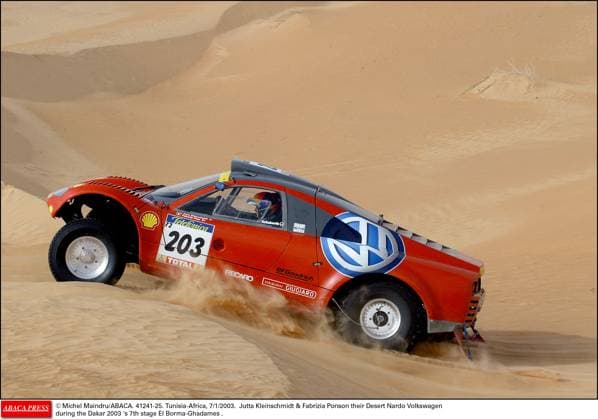 41241 25 Michel Maindru ABACA. 41241-25. Tunisia-Africa, 7 1 2003. Jutta Kleinschmidt & Fabrizia Ponson their Desert Nardo Volkswagen during the Dakar 2003 s 7th stage El Borma-Ghadames .  Copyright: xMaindruxPhoto ABACAx 41241_25 MaindruxPhoto ABACAx 41241_25