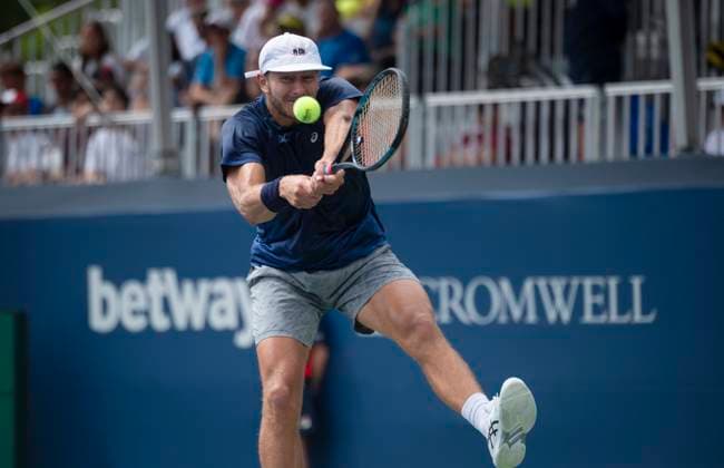 August 6, 2023, Toronto, Ont, CANADA: Canada s Brayden Schnur leaps to game action during a match against AustraliaöÄÃ s Max Purcell, in a qualifying round for the National Bank Open in Toronto, Sunday, Aug. 6, 2023. Toronto CANADA - ZUMAc35_ 0301231825st Copyright: xTijanaxMartinx