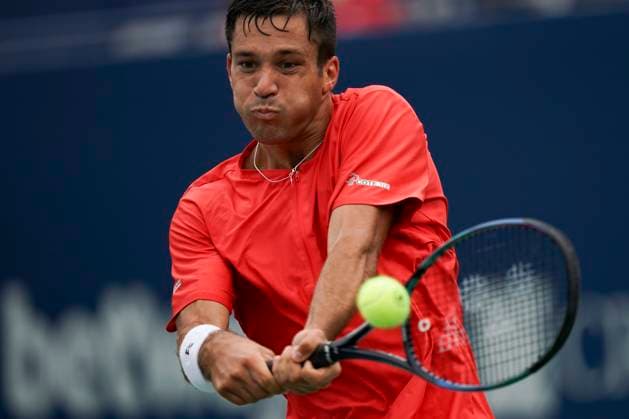 August 7, 2023, Toronto, Ontario, Canada: ALEXIS GALARNEAU hits a shot to Francisco Cerundolo during first round action at The National Bank Open ATP, Tennis Herren tournament in Toronto Toronto Canada - ZUMAm215 20230807_zip_m215_012 Copyright: xArlynxMcAdoreyx