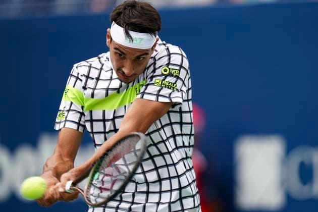 August 8, 2023, Toronto, Ontario, Canada: LORENZO SONEGO returns the ball to Andy Murray at The National Bank Open ATP, Tennis Herren tournament in Toronto Toronto Canada - ZUMAm215 20230808_zip_m215_009 Copyright: xArlynxMcAdoreyx
