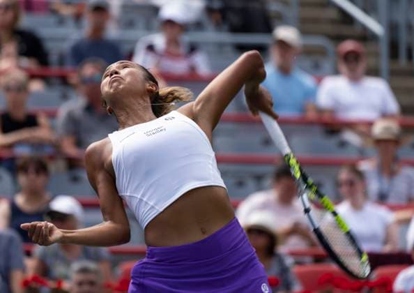August 8, 2023, MONTREAL, PQ, Canada: Leylah Fernandez of Canada serves up to Peyton Stearns of the United States, during the National Bank Open tennis tournament in Montreal, Tuesday, August 8, 2023. Canada News - August 8, 2023  - ZUMAc35_ 20230808_zaf_c35_039 Copyright: xChristinnexMuschix