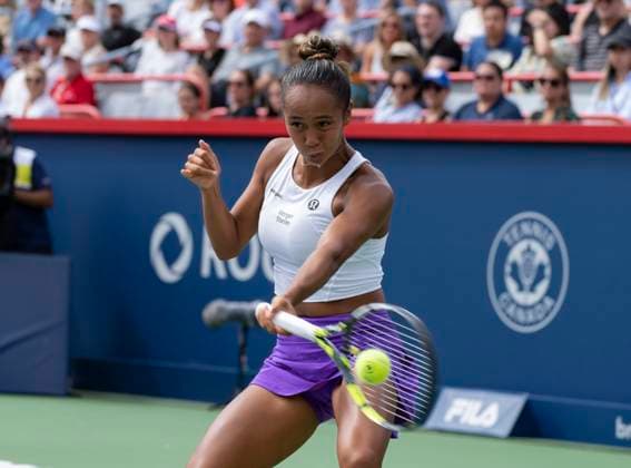 August 8, 2023, MONTREAL, PQ, Canada: Leylah Fernandez of Canada hits a return to Peyton Stearns of the United States, during the National Bank Open tennis tournament in Montreal, Tuesday, August 8, 2023. Canada News - August 8, 2023  - ZUMAc35_ 20230808_zaf_c35_040 Copyright: xChristinnexMuschix