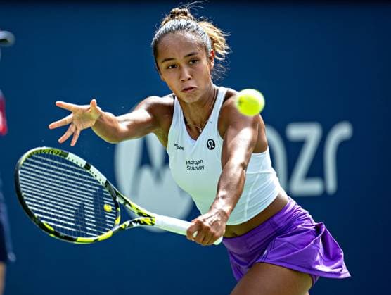 (230809) -- MONTREAL, Aug. 9, 2023 -- Leylah Fernandez of Canada returns the ball during the women s singles first round match against Peyton Stearns of the United States at the 2023 National Bank Open in Montreal, Canada, Aug. 8, 2023. (Photo by Xinhua) (SP)CANADA-MONTREAL-TENNIS-NATIONAL BANK OPEN-WOMEN S SINGLES AndrewxSoong 