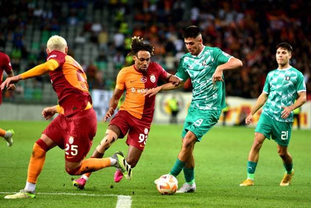 Svit Seslar (2R) and Ivan Posavec (R) of Olimpija Ljubljana in action against Sacha Boey (2L) and Victor Nelsson of Galatasaray (L) during the UEFA Champions League, Third qualifying round, 1st leg match between Olimpija (Slovenia) and Galarasaray (Turkey) FOOTBALL : Olimpija vs Galarasaray - UEFA Ligue des Champions - Qualifications - 08 08 2023 IgorKupljenik Panoramic 