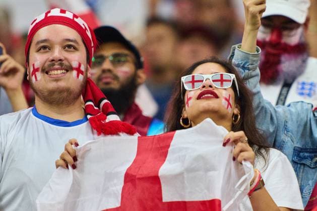 ENG fan in the group B match ENGLAND - USA 0-0 FIFA World Cup, WM, Weltmeisterschaft, Fussball 2022 QATAR Season 2022 2023, Nov 25, 2022 in Al Bayt Stadium in Doha, Qatar.
