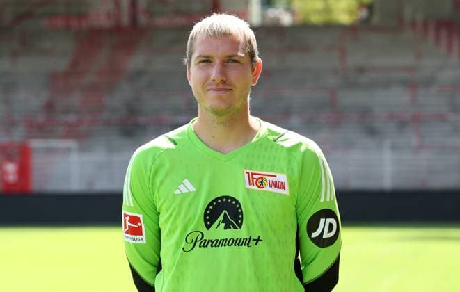 Goalkeeper Jakob Busk 1 FC Union Berlin FCU 1 BL Bundesliga Porträttermin season 2023 2024 squad, portrait, presentation, presentation, press appointment, GER 09 08 23