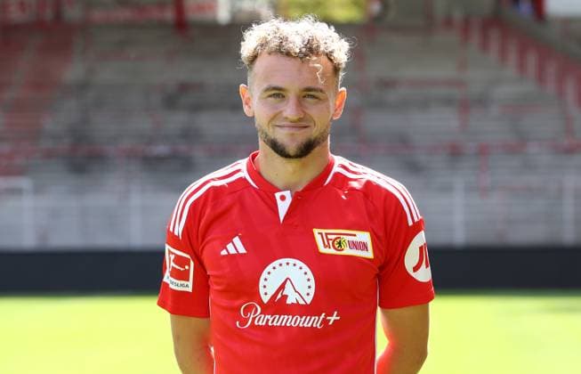 Benedict Hollerbach 1 FC Union Berlin FCU 1 BL Bundesliga portrait appointment season 2023 2024 squad, portrait, introduction, presentation, press appointment, GER 09 08 23