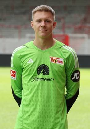 Goalkeeper Yannic Stein 1 FC Union Berlin FCU 1 BL Bundesliga Porträttermin season 2023 2024 squad, portrait, performance, presentation, press appointment, GER 09 08 23