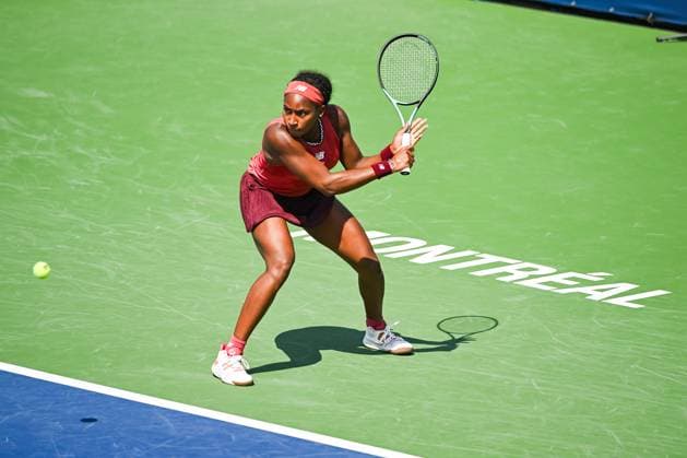 MONTREAL, QC - AUGUST 09: Coco Gauff (USA) returns the ball during a second round match at WTA, Tennis Damen National Bank Open on August 09, 2023 at IGA Stadium in Montreal, QC (Photo by David Kirouac Icon Sportswire) TENNIS: AUG 09 National Bank Open EDITORIAL USE ONLY Icon230809001