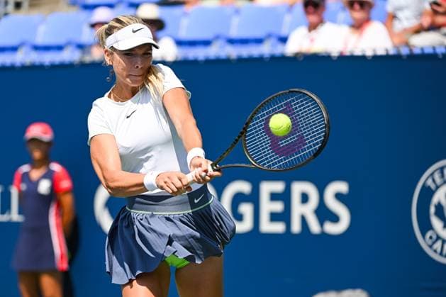 MONTREAL, QC - AUGUST 09: Katie Boulter (GBR) returns the ball during a second round match at WTA, Tennis Damen National Bank Open on August 09, 2023 at IGA Stadium in Montreal, QC (Photo by David Kirouac Icon Sportswire) TENNIS: AUG 09 National Bank Open EDITORIAL USE ONLY Icon230809006