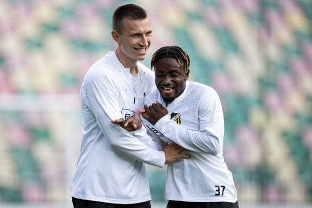 230809 Kristoffer Lund Hansen and Ibrahim Sadiq during a training session with Häcken on August 9, 2023 in Vilnius Photo Emma Wallskog BILDBYRAN COP 320 EW0234 fotboll soccer fotball uefa europa league träning practice training häcken bbeng  Copyright: EMMAxWALLSKOG BB230809EW050