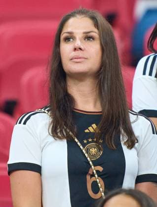 Lina Meyer, girlfriend of Joshua KIMMICH, DFB 6, in the group E match COSTA RICA - GERMANY 2-4 FIFA World Cup, WM, Weltmeisterschaft, Fussball 2022 QATAR Season 2022 2023, Dec 1, 2022 in Al Bayt Stadium in Doha, Qatar.
