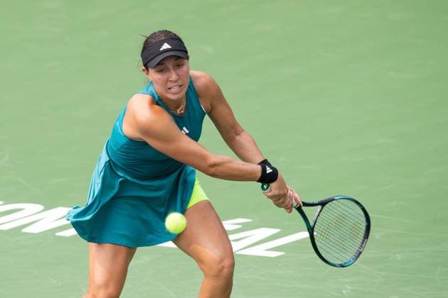 August 09, 2023: Jessica Pegula (USA) returns the ball during the WTA, Tennis Damen National Bank Open second round match at IGA Stadium in Montreal, Quebec. CSM Montreal Canada - ZUMAc04_ 20230809_zma_c04_011 Copyright: xDanielxLeax
