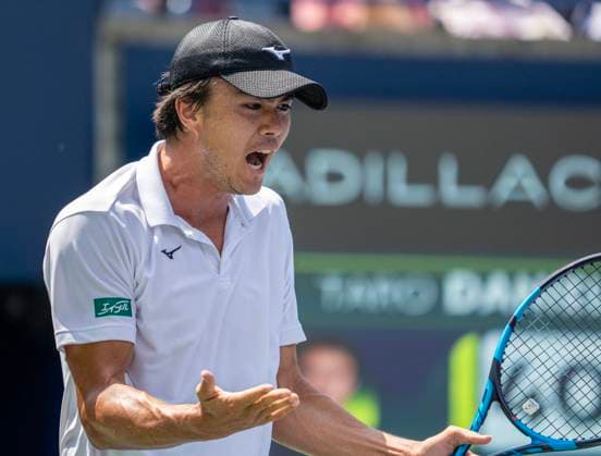The Japanese Taro Daniel in action against the Canadian Milos Raonic, today, during the Canadian Open, in Toronto, Canada, 9 August 2023. EFE Julio Cesar Rivas Canadian Open of Tenis !ACHTUNG: NUR REDAKTIONELLE NUTZUNG!  Copyright: xJulioxCésarxRivasx(es-ES)x AME9289 20230809-55011684203_1