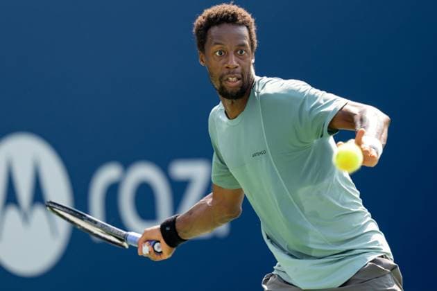 TORONTO, ON - AUGUST 09: Gael Monfils of France hits a shot during his second round match of the National Bank Open, part of the Hologic ATP, Tennis Herren Tour, at Sobeys Stadium on August 9, 2023 in Toronto, Canada. (Photo by Julian Avram Icon Sportswire) TENNIS: AUG 09 National Bank Open EDITORIAL USE ONLY Icon2308092054