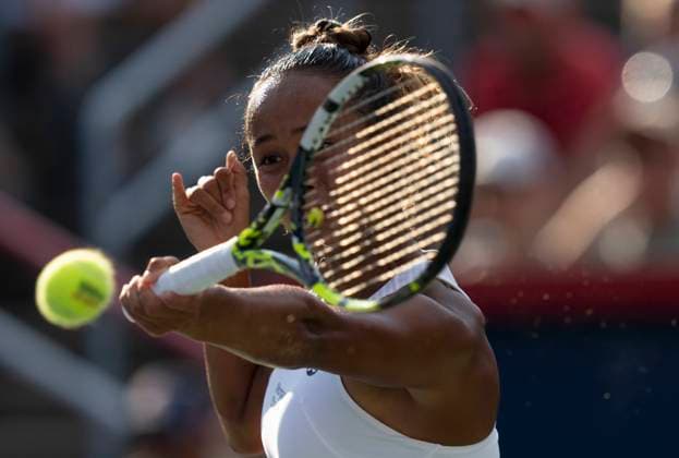 August 9, 2023, MONTREAL, PQ, Canada: Leylah Fernandez of Canada hits a return to Beatriz Haddad Maia of Brazil during the National Bank Open tennis tournament in Montreal, Wednesday, Aug. 9, 2023. Canada News - August 9, 2023  - ZUMAc35_ 20230809_zaf_c35_110 Copyright: xChristinnexMuschix