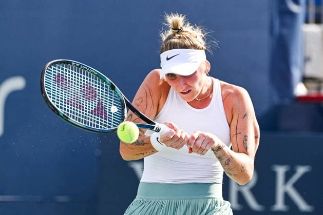 MONTREAL, QC - AUGUST 09: Marketa Vondrousova (CZE) returns the ball during a second round match at WTA, Tennis Damen National Bank Open on August 09, 2023 at IGA Stadium in Montreal, QC (Photo by David Kirouac Icon Sportswire) TENNIS: AUG 09 National Bank Open EDITORIAL USE ONLY Icon230809083