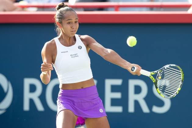 August 09, 2023: Leylah Fernandez (CAN) returns the ball during the WTA, Tennis Damen National Bank Open second round match at IGA Stadium in Montreal, Quebec. CSM Montreal Canada - ZUMAc04_ 20230809_zma_c04_029 Copyright: xDanielxLeax