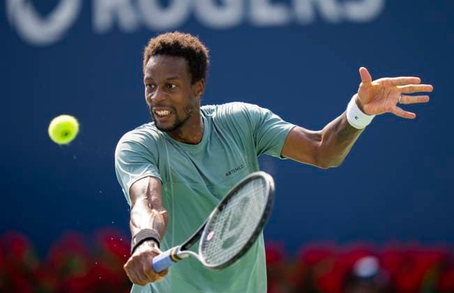 (230810) -- TORONTO, Aug. 10, 2023 -- Gael Monfils competes during the men s singles round of 32 match between Stefanos Tsitsipas of Greece and Gael Monfils of France at the National Bank Open tennis tournament in Toronto, Canada, on Aug. 9, 2023. ) (SP)CANADA-TORONTO-TENNIS-NATIONAL BANK OPEN-MEN S SINGLES ZouxZheng 